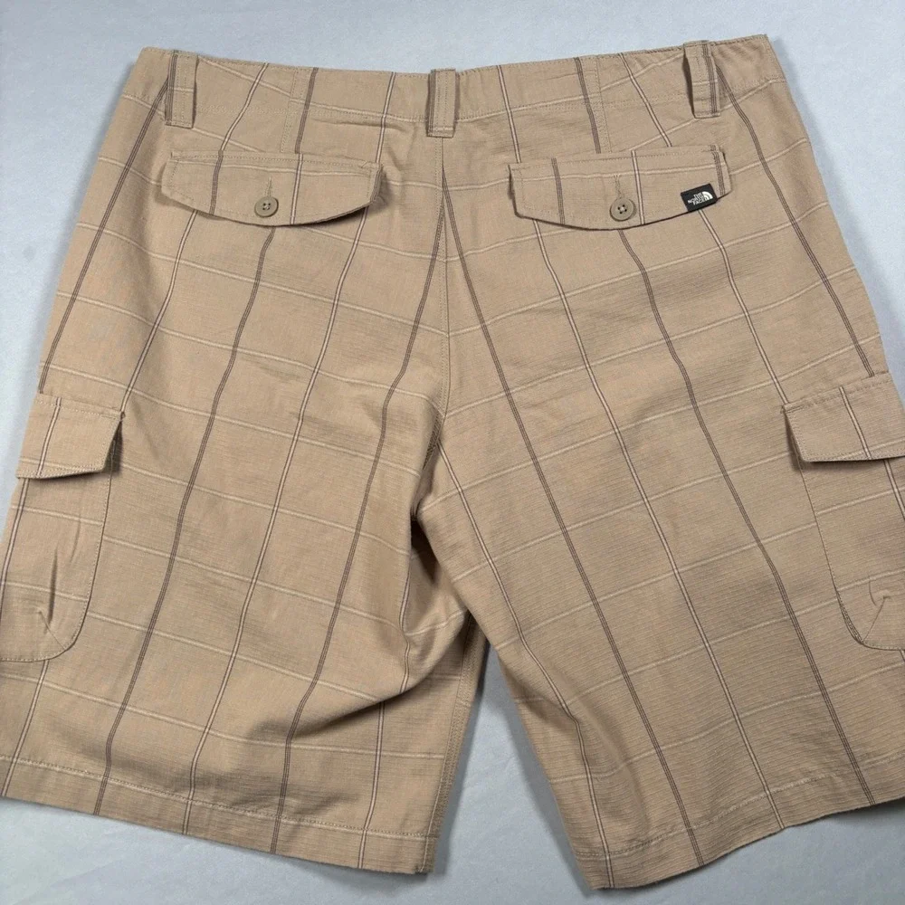 The North Face Cargo Shorts Mens 40 Tan Plaid AXEY Cotton‎ Blend Outdoor Hiking